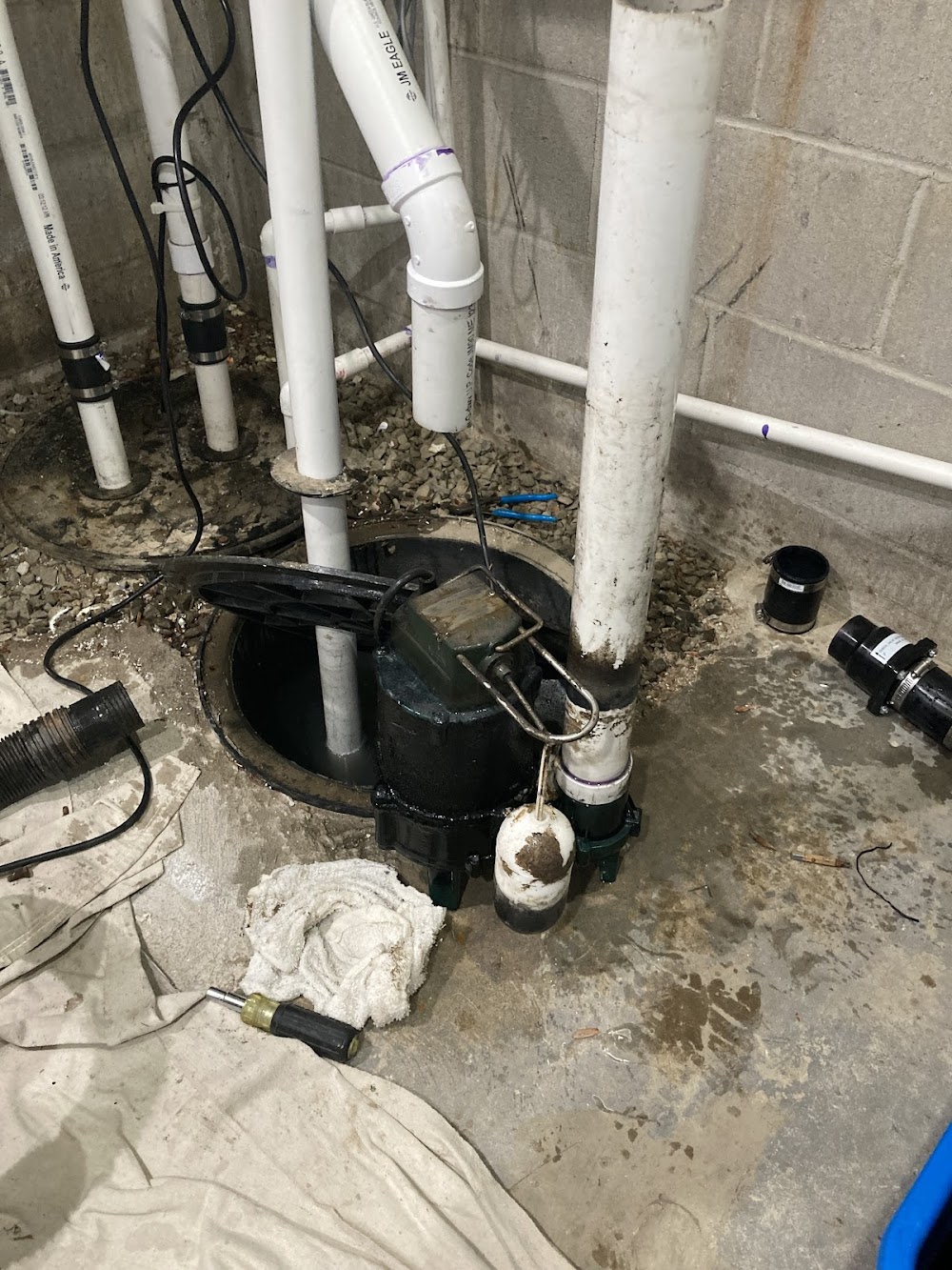 HS Drains LLC. Sewer, Drain cleaning and camera inspection.