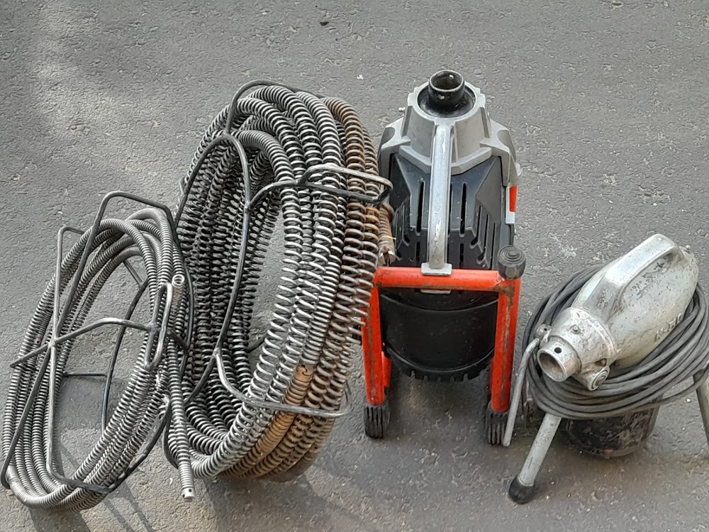 Plomería y Drenajes “Capricornio”