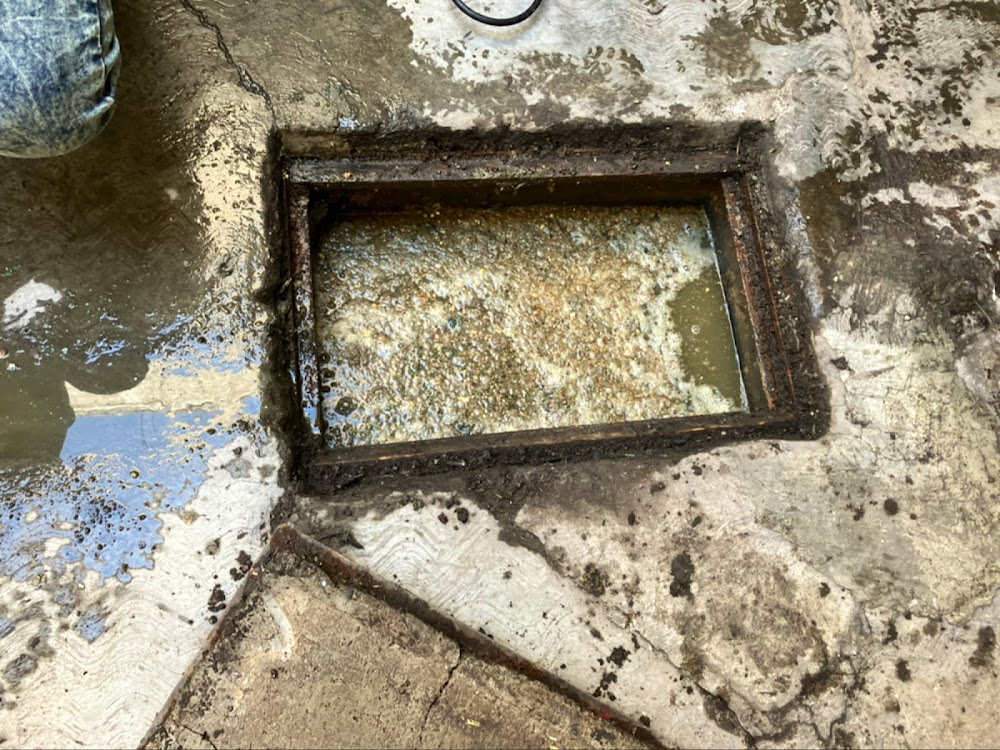 Plomería y Drenajes GAD (Plomero)